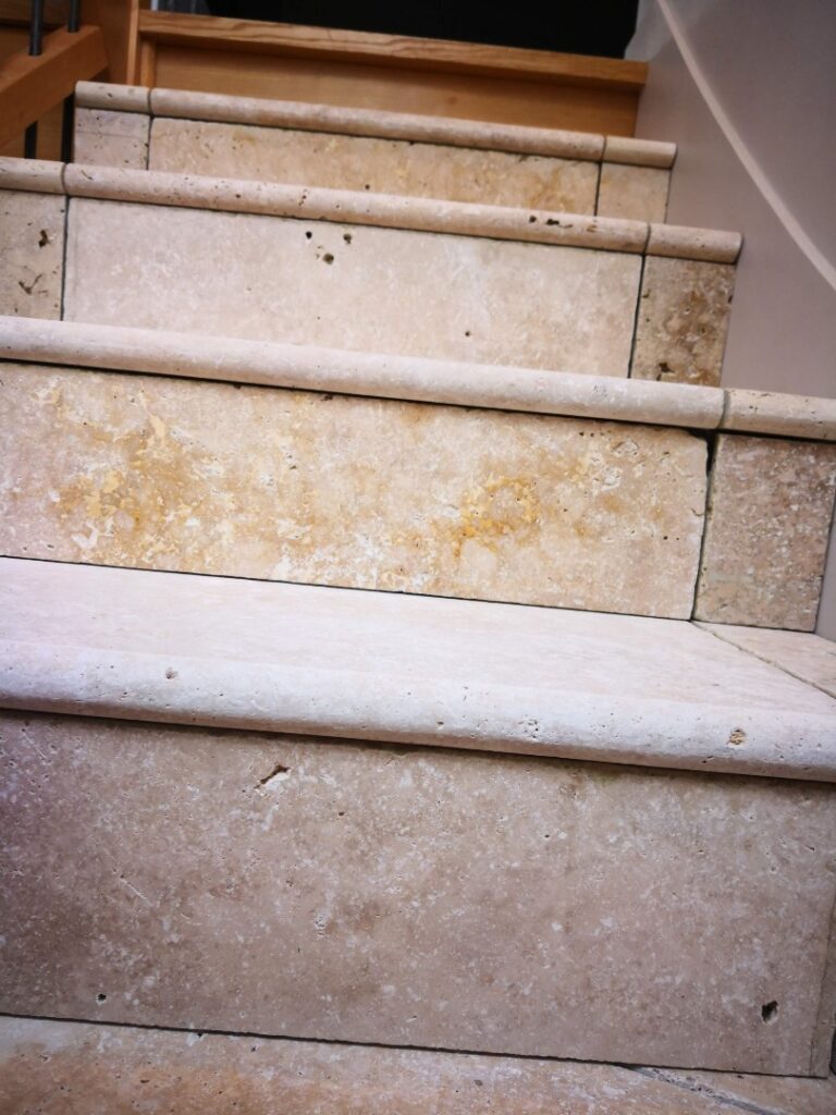 Pose de carrelage et dallage près de Bressols