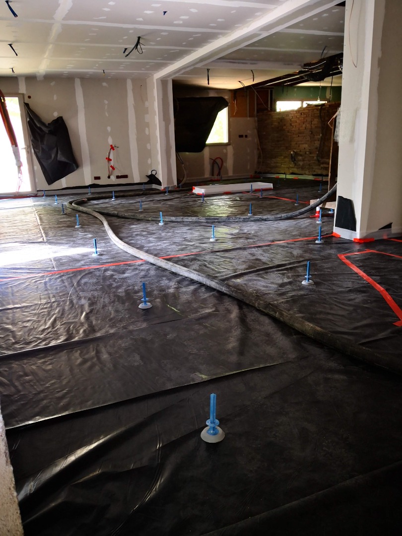 Pose de chape liquide et fluide près de Caussade